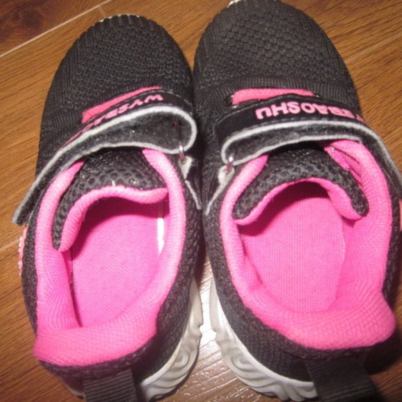 toddler sneakers - Picture 3 of 4